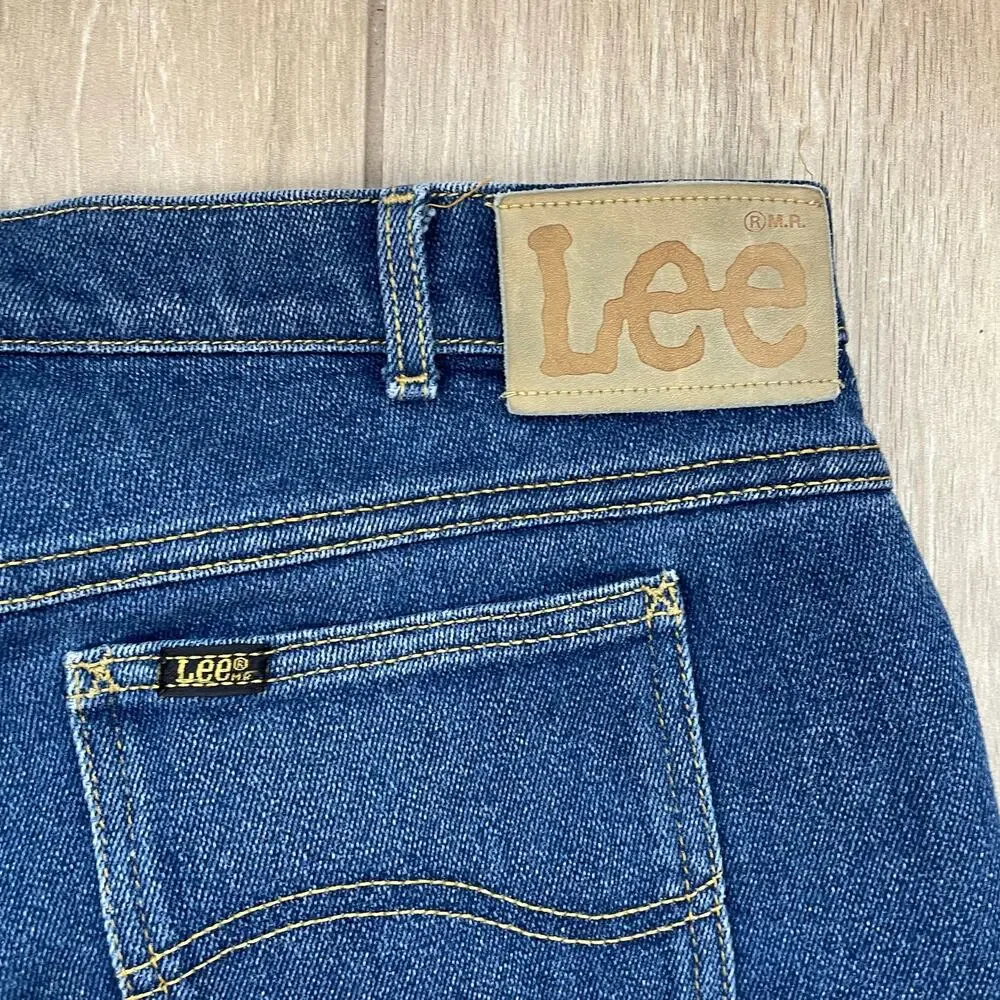 Vintage Lee Jeans Womens 38 USA Union Made High Rise Straight Leg Blue Mom Denim